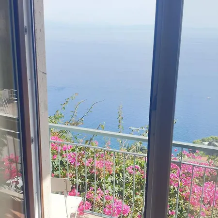 Grace Seaview Jacuzzi *