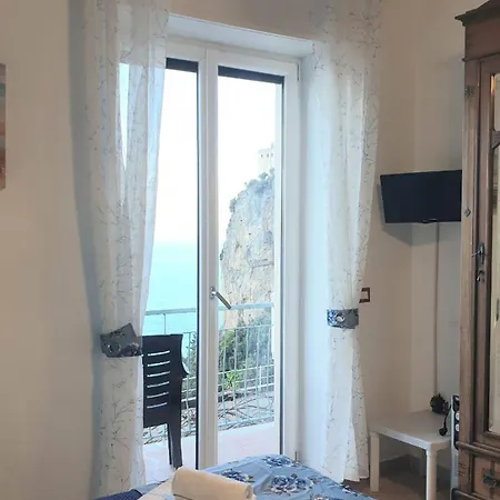 Grace Seaview Jacuzzi Apartment *