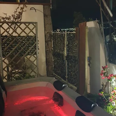 Daire Grace Seaview Jacuzzi *