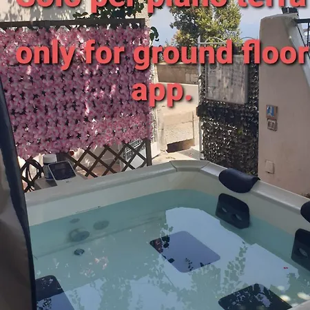 Grace Seaview Jacuzzi