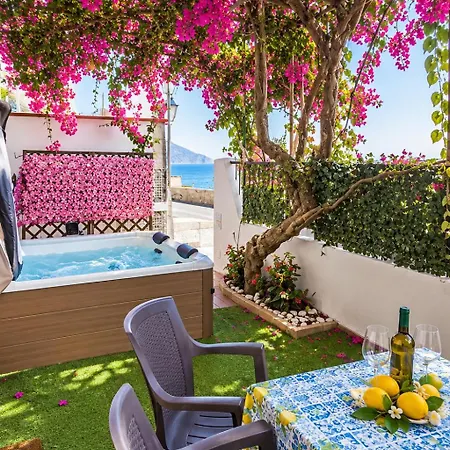 Grace Seaview Jacuzzi