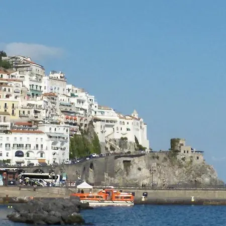 Grace Seaview Jacuzzi Apartment Amalfi