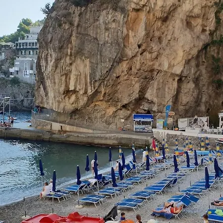 Grace Seaview Апартаменти