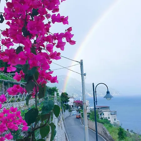 Grace Seaview Апартаменти *